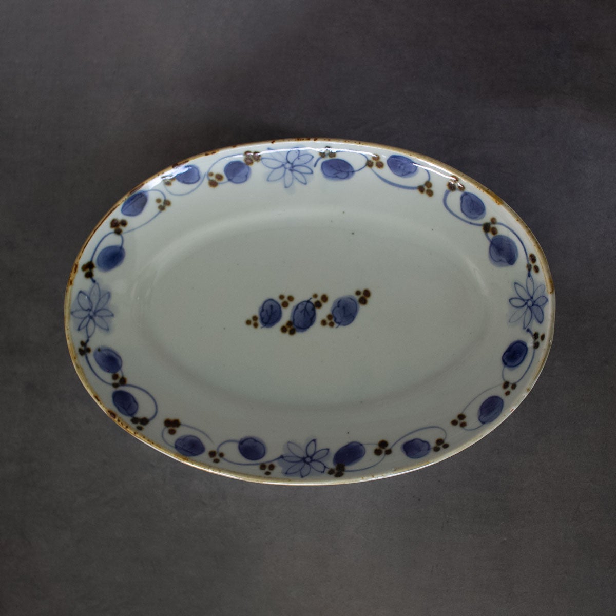 花唐草楕円大皿【山口利枝】 | Elena Tokyo（絵れ菜Tokyo）