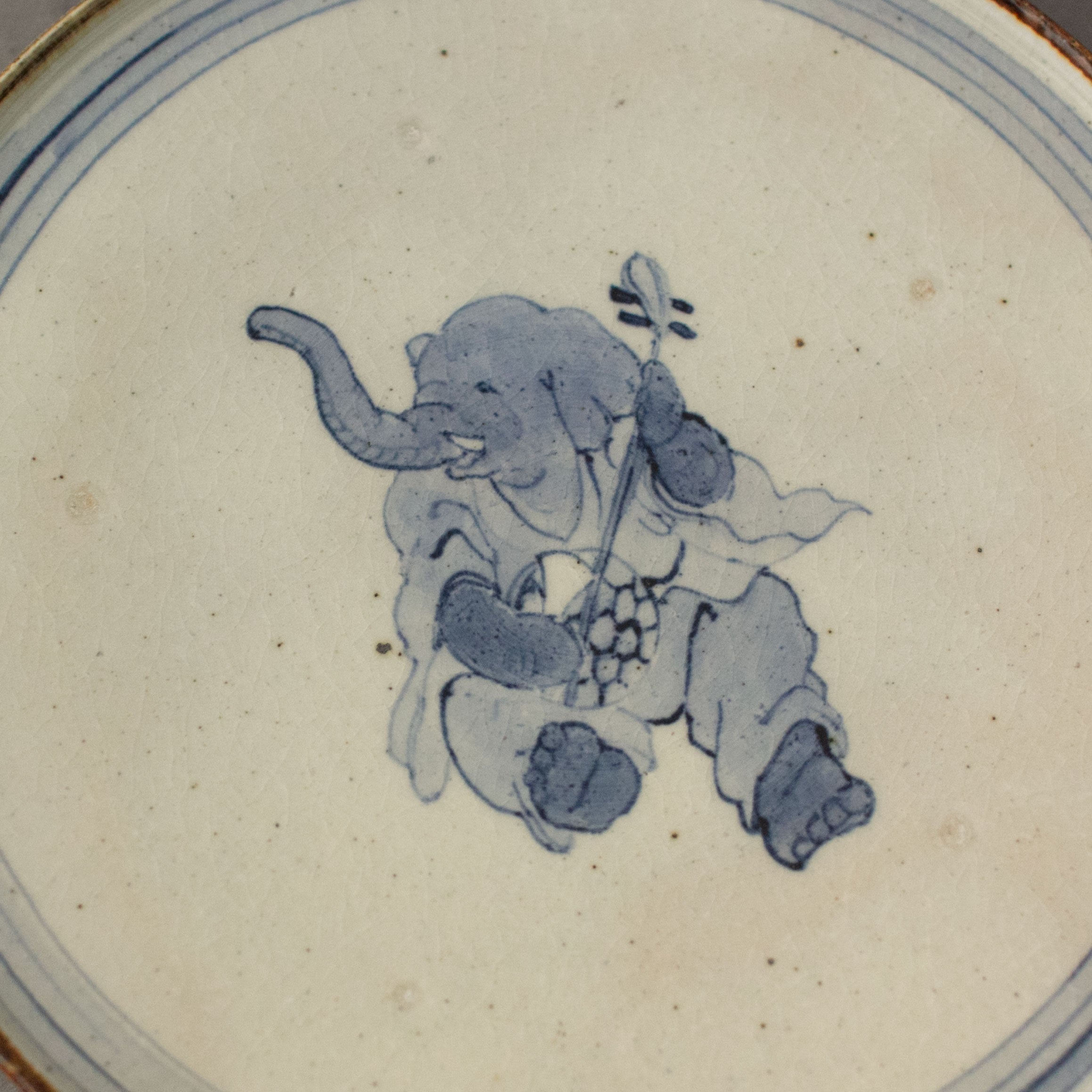 6寸皿（象三味線）【樋口真紀】 | Elena Tokyo（絵れ菜Tokyo）