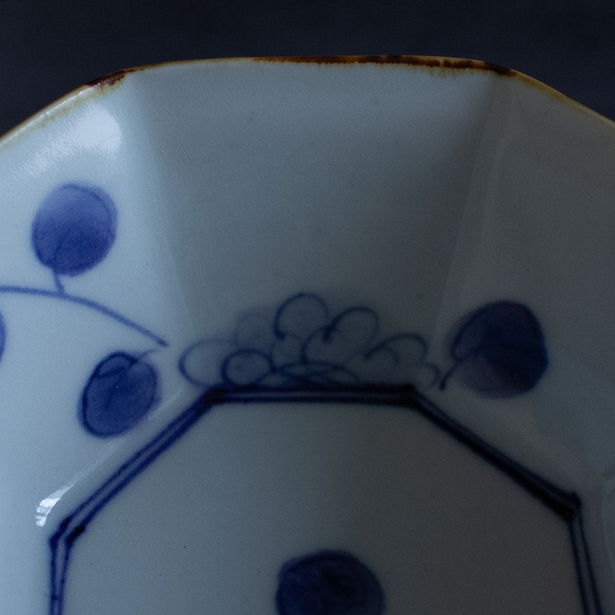 菊文八角鉢【山口利枝】 | Elena Tokyo（絵れ菜Tokyo）