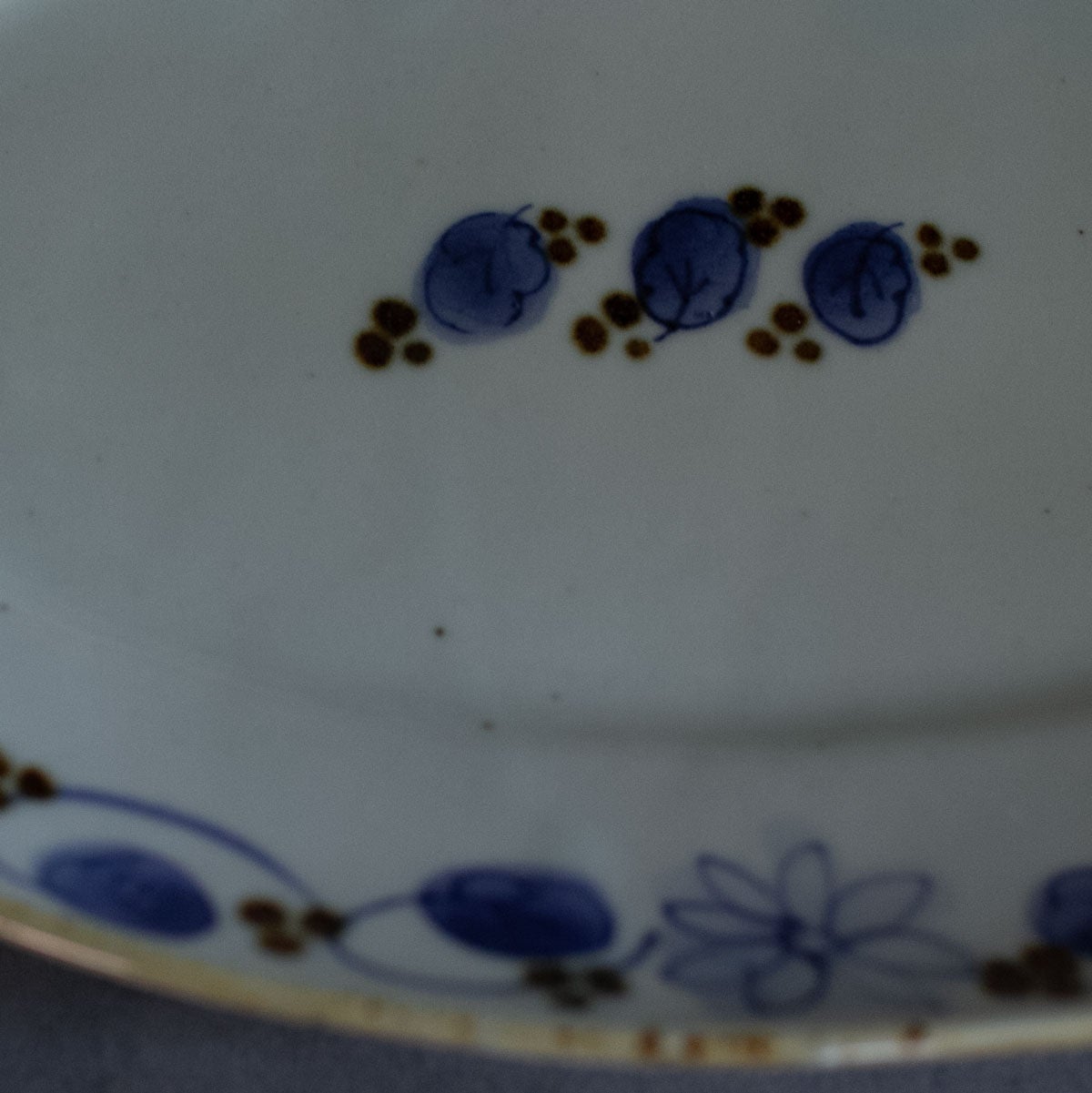 花唐草楕円大皿【山口利枝】 | Elena Tokyo（絵れ菜Tokyo）