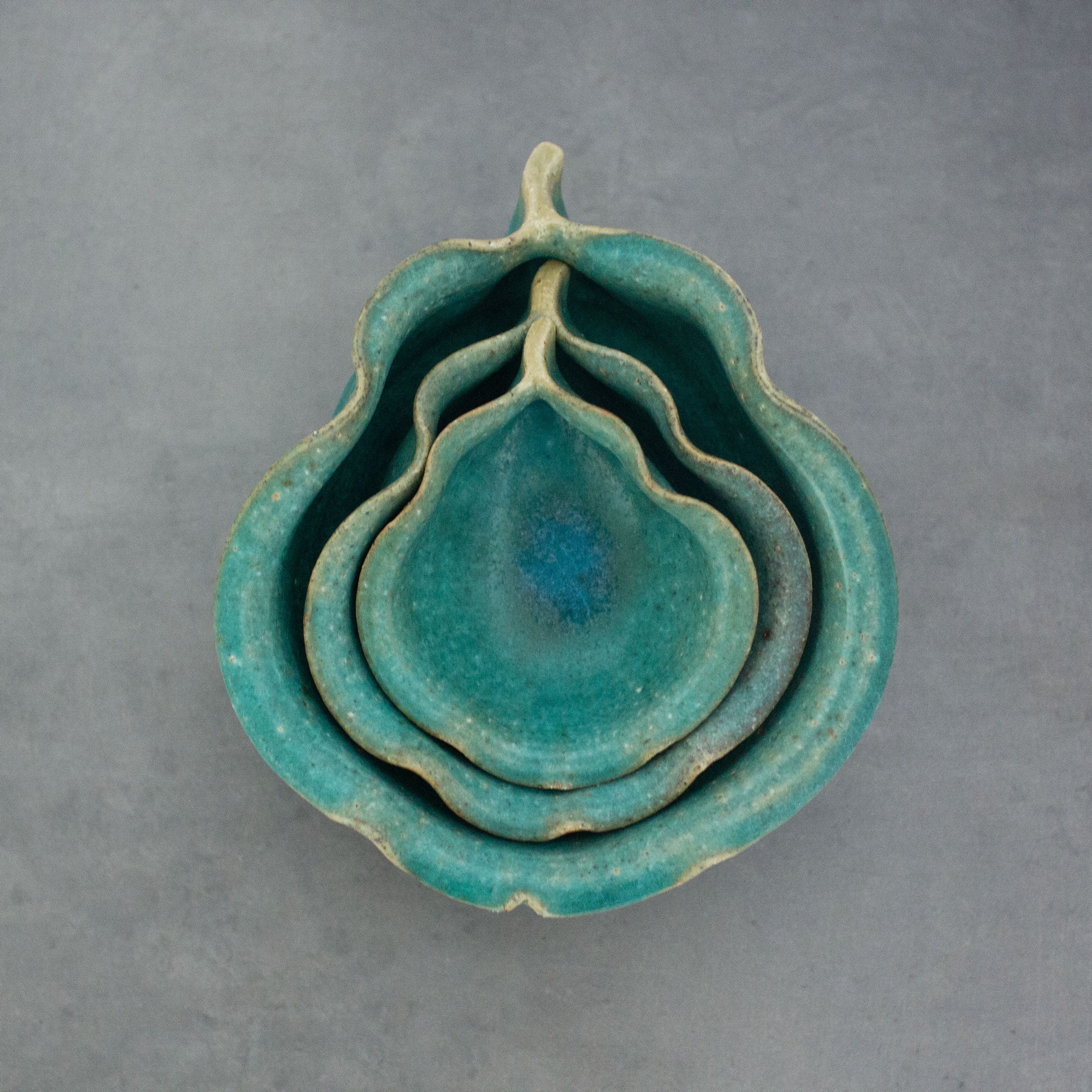 洋ナシ鉢（M）【藤原純】 | Elena Tokyo（絵れ菜Tokyo）