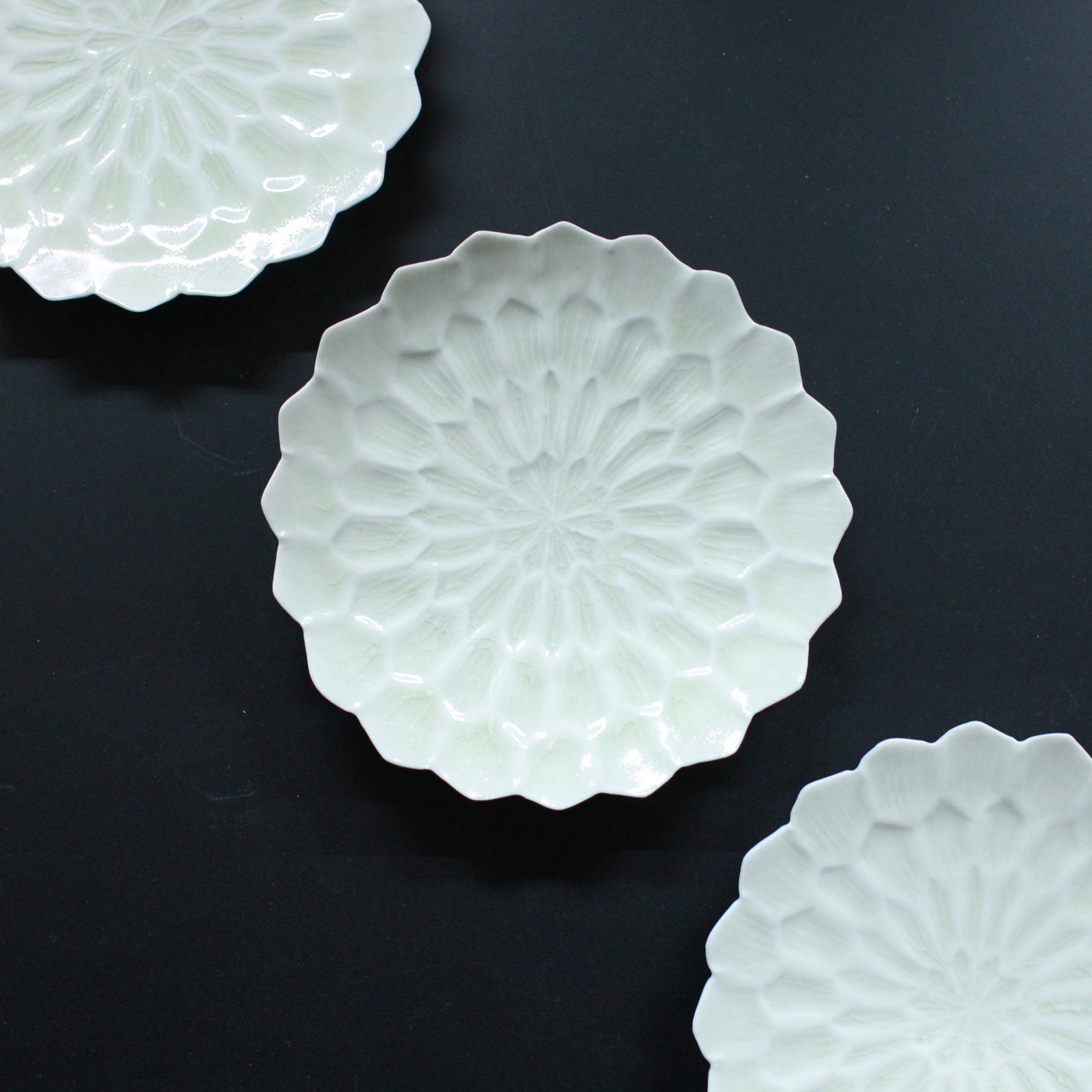 市松文しのぎ長角皿【山口利枝】 | Elena Tokyo（絵れ菜Tokyo）