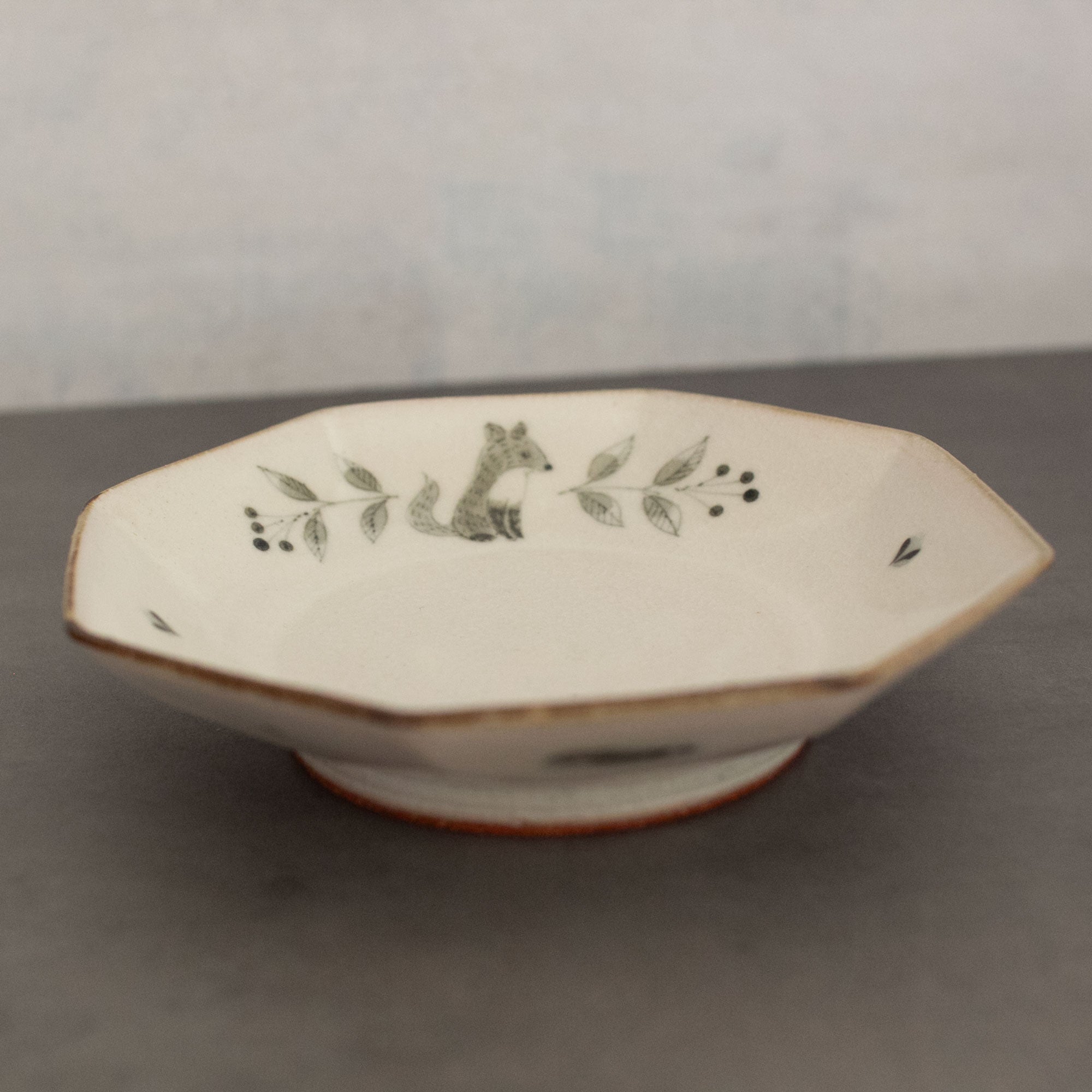 安南手 八角プレート キツネ【福田栄一】 | Elena Tokyo（絵れ菜Tokyo）