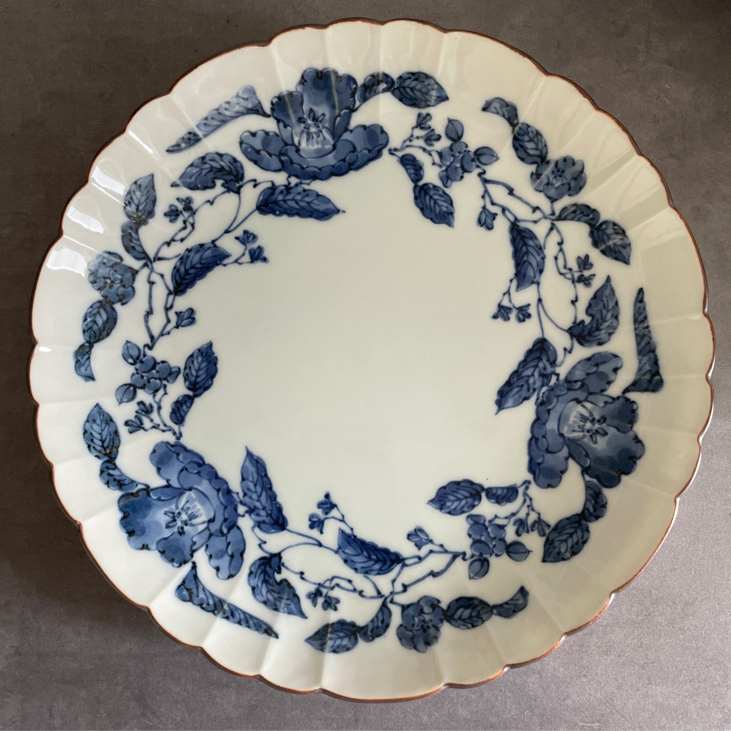 花唐草楕円大皿【山口利枝】 | Elena Tokyo（絵れ菜Tokyo）