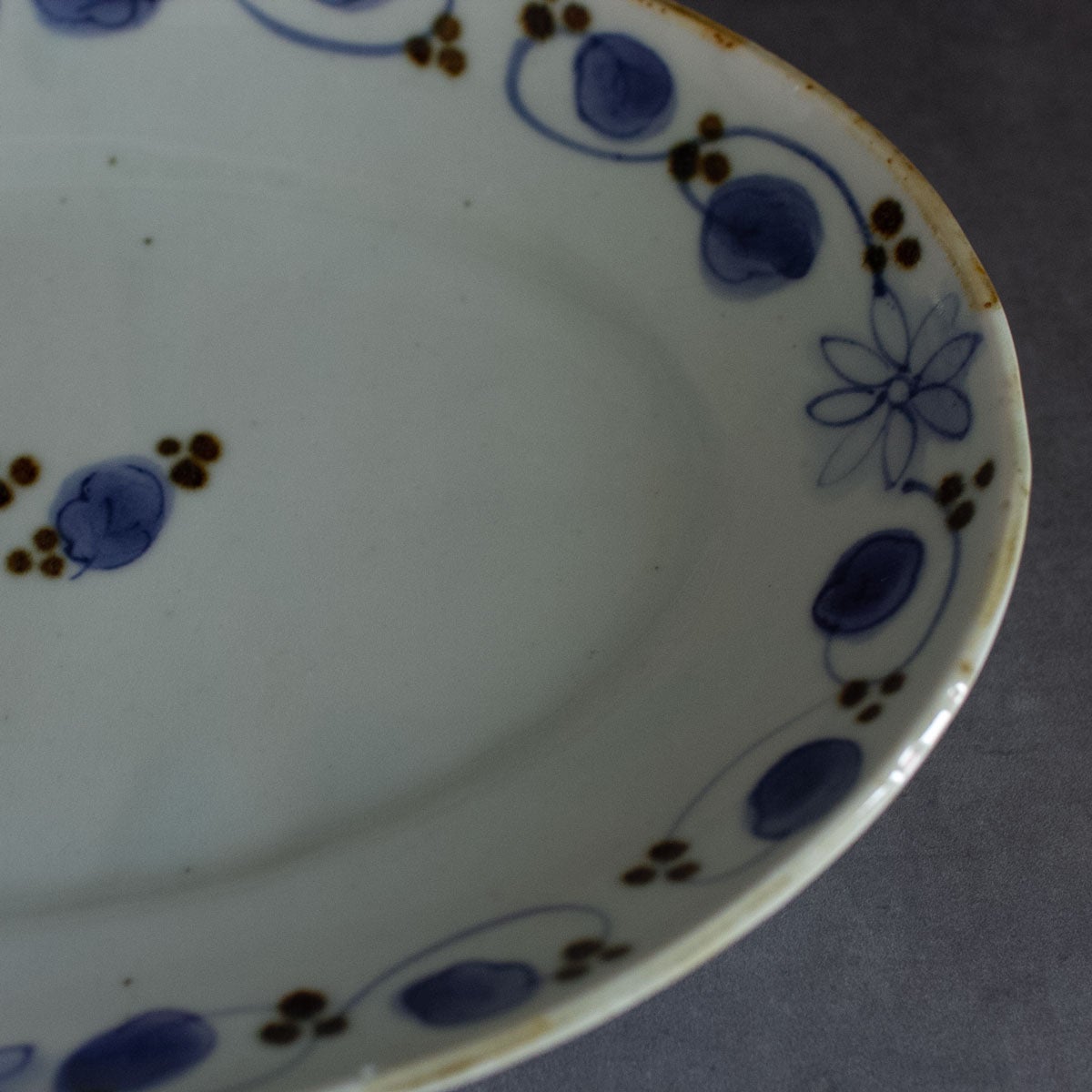 花唐草楕円大皿【山口利枝】 | Elena Tokyo（絵れ菜Tokyo）