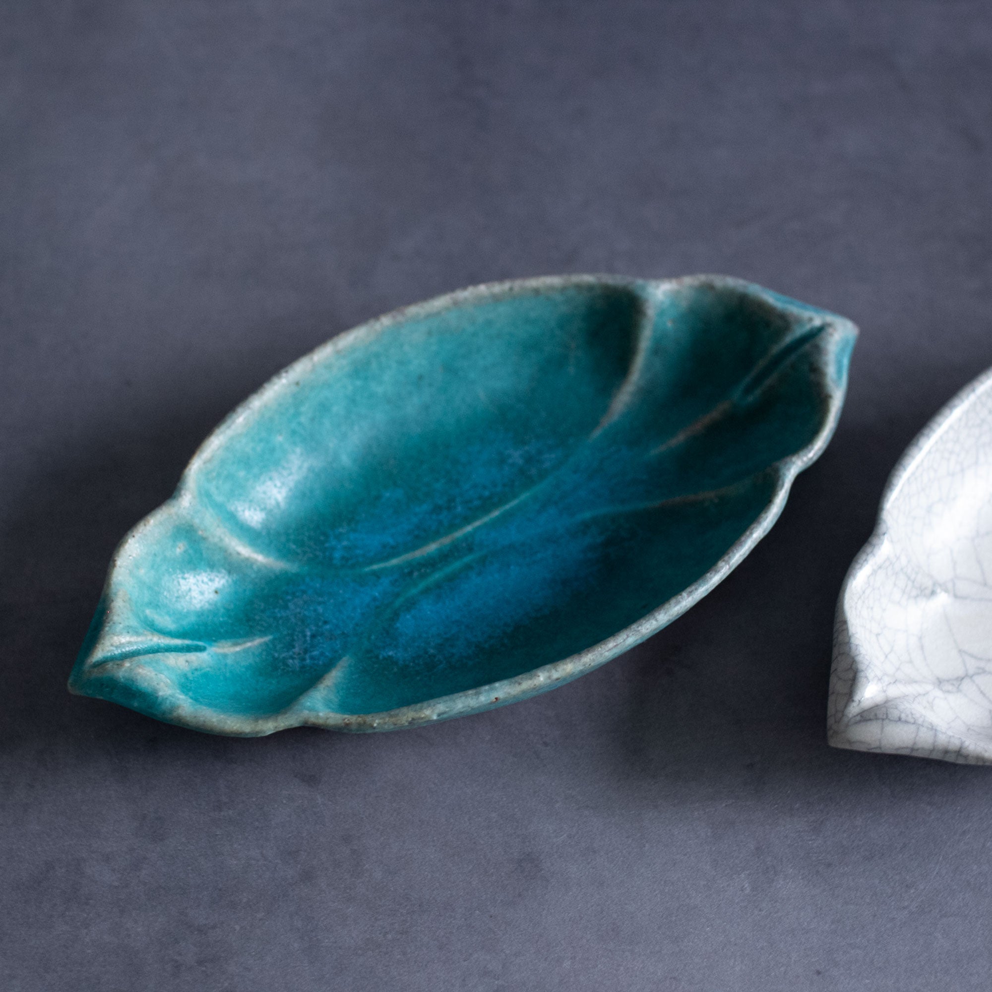 蓮楕円鉢【藤原純】 | Elena Tokyo（絵れ菜Tokyo）