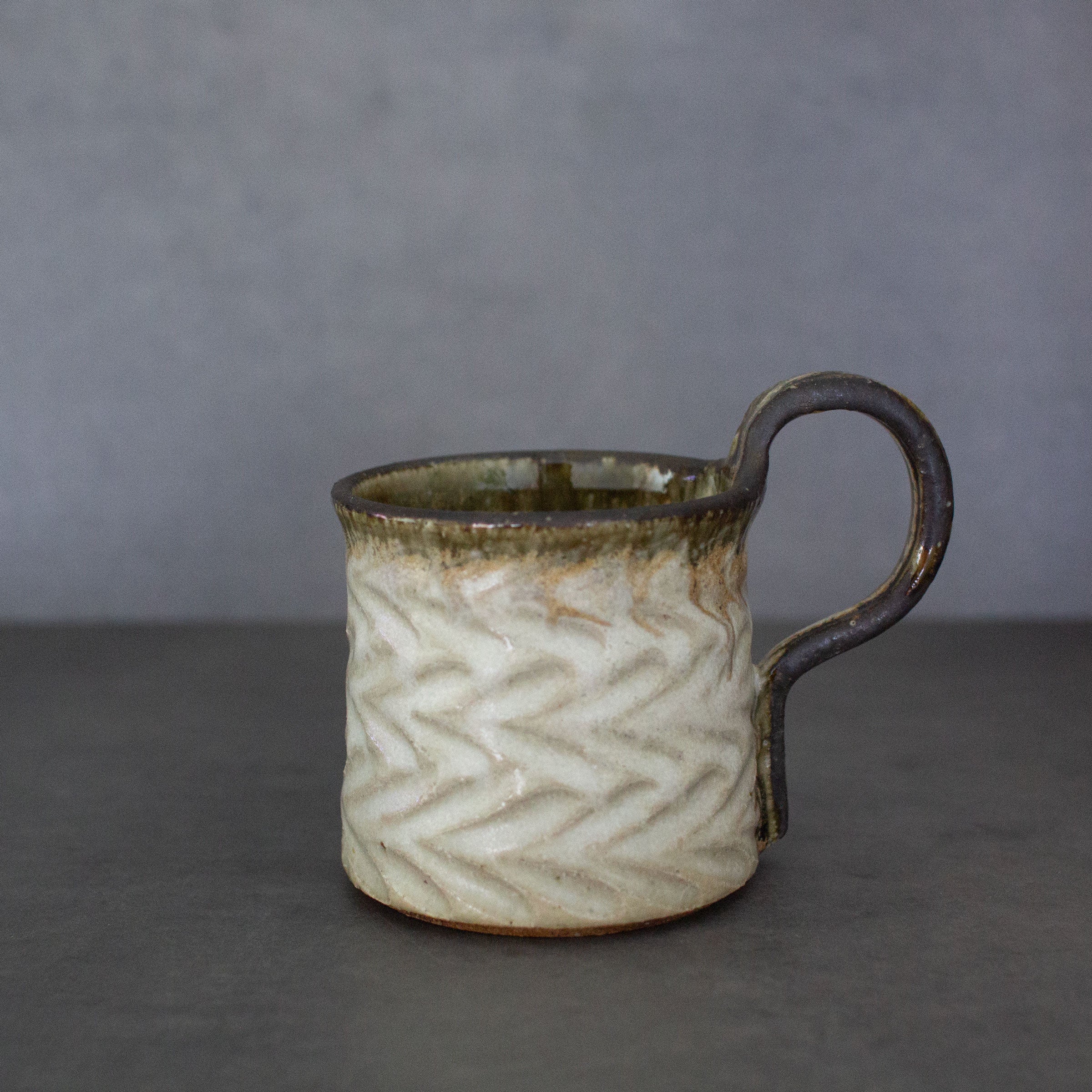 上手マグカップ【藤原純】 | Elena Tokyo（絵れ菜Tokyo）